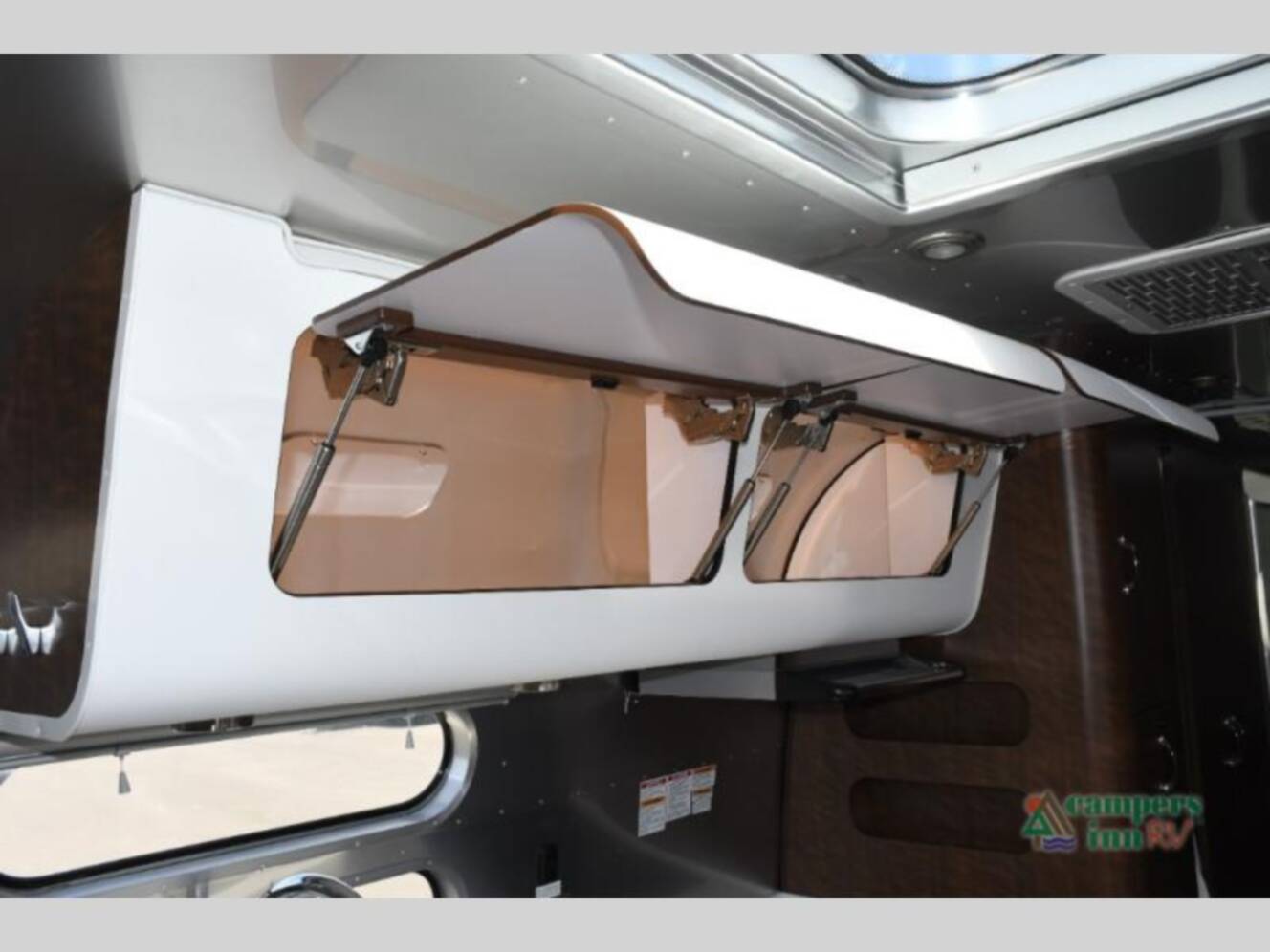 A photo of this 2026 Airstream Globetrotter 30RBT