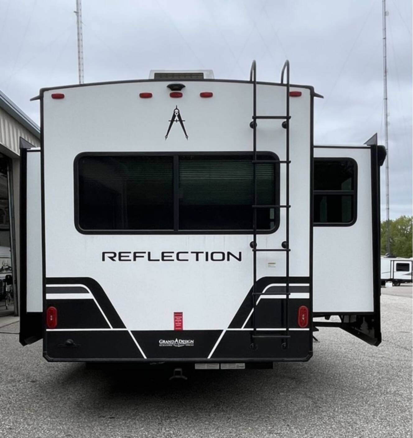 A photo of this 2026 Grand Design Reflection 303RLS