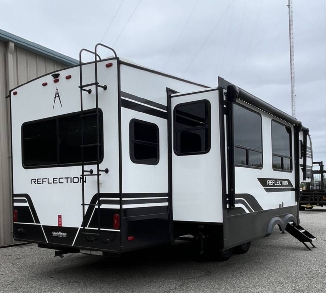 A photo of this 2026 Grand Design Reflection 303RLS