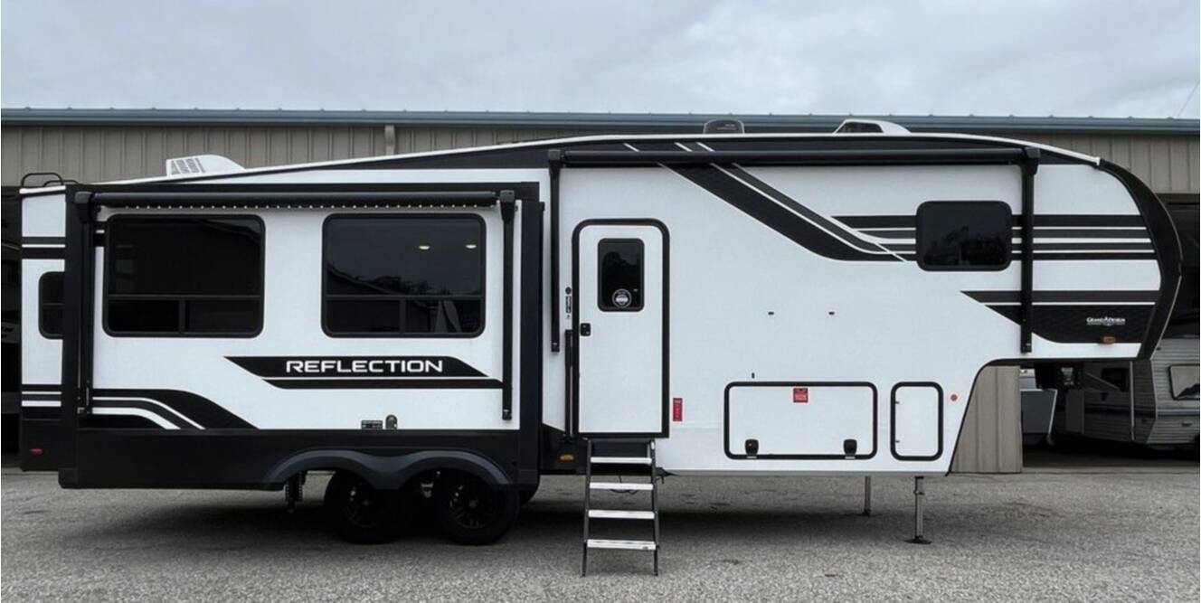 A photo of this 2026 Grand Design Reflection 303RLS