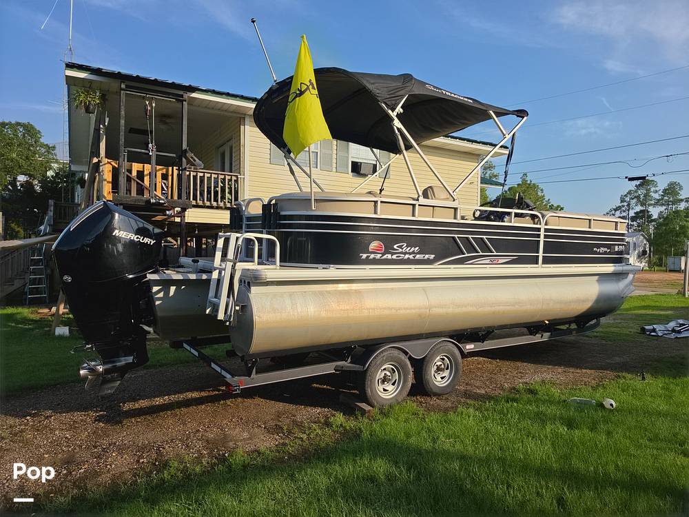 2021 Sun Tracker Party Barge 24 XP3 22 RF XP3 in bay st. louis MS
