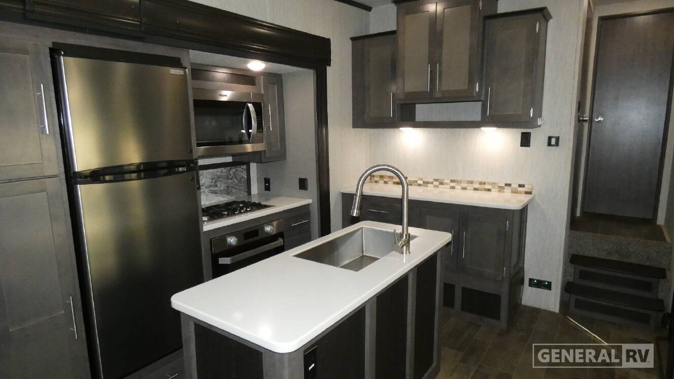 A photo of this 2019 Crossroads Rv CRUISER AIRE 29SI