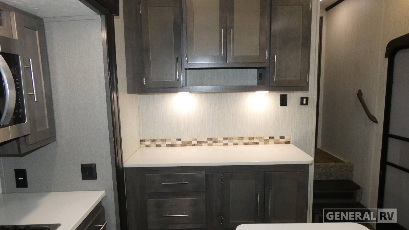 A photo of this 2019 Crossroads Rv CRUISER AIRE 29SI
