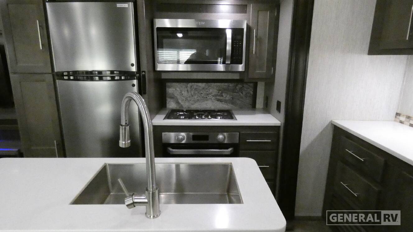 A photo of this 2019 Crossroads Rv CRUISER AIRE 29SI