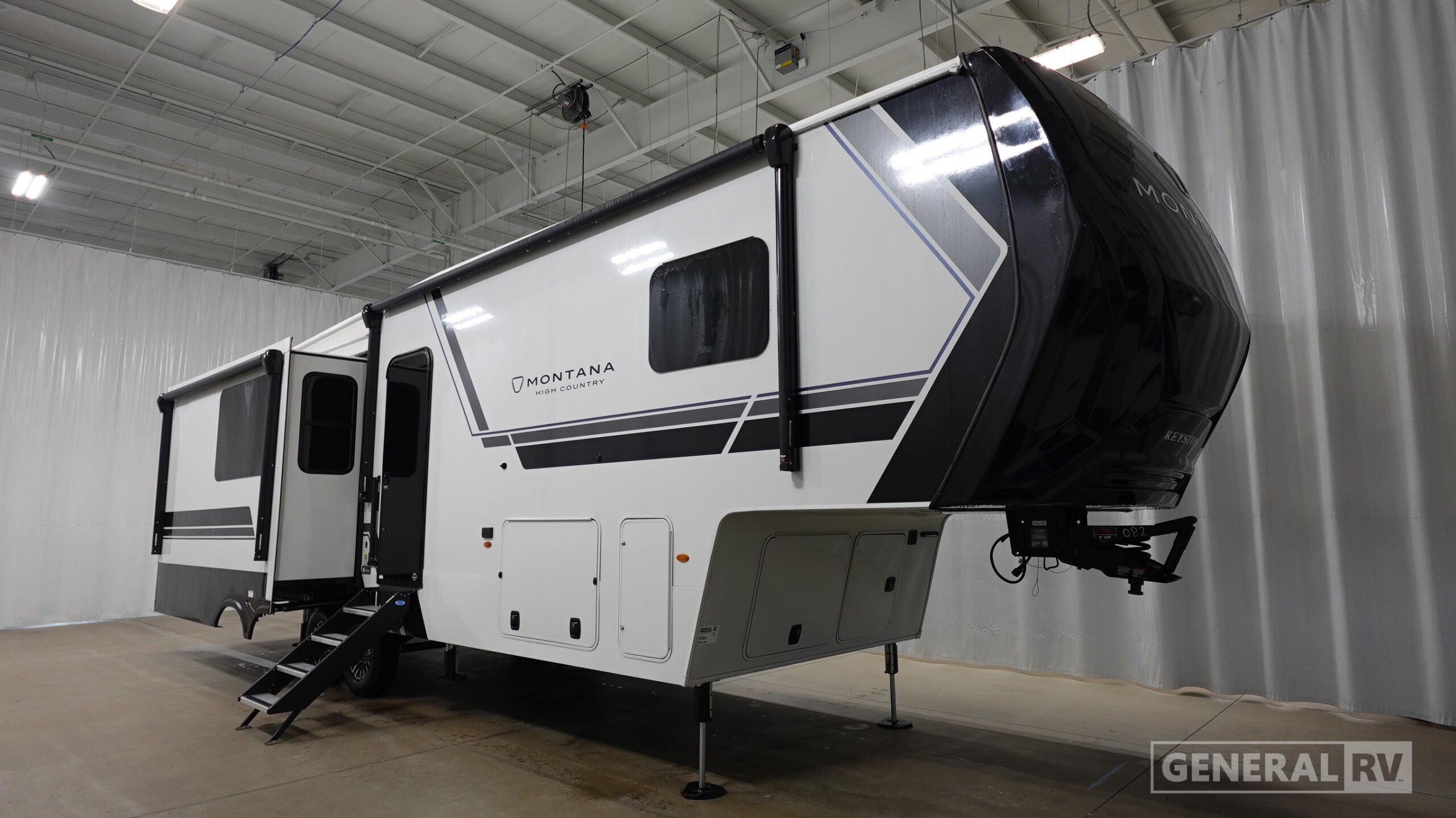 2026 Keystone MONTANA 300RK in north canton OH