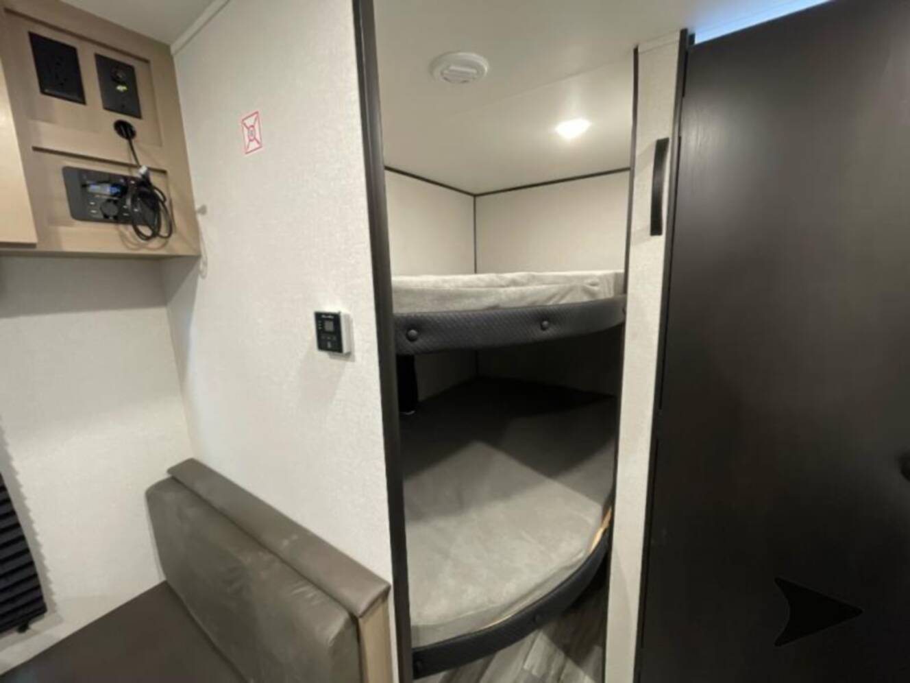 A photo of this 2026 Jayco Jay Flight SLX 260BHW