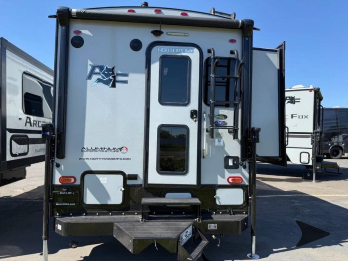 A photo of this 2026 Northwood Arctic Fox 811