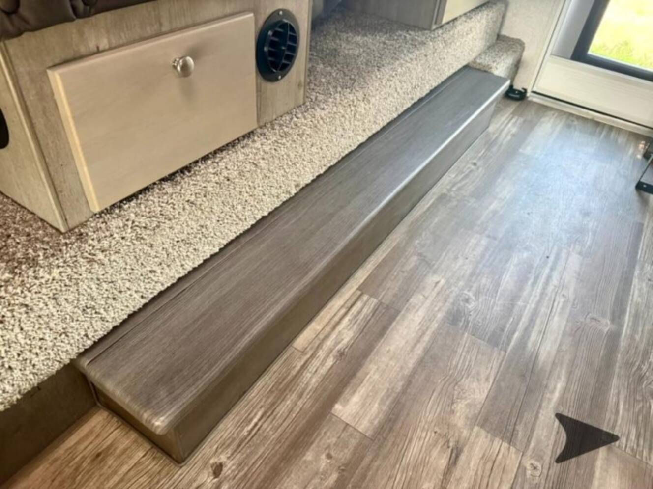 A photo of this 2027 Northwood Arctic Fox 990