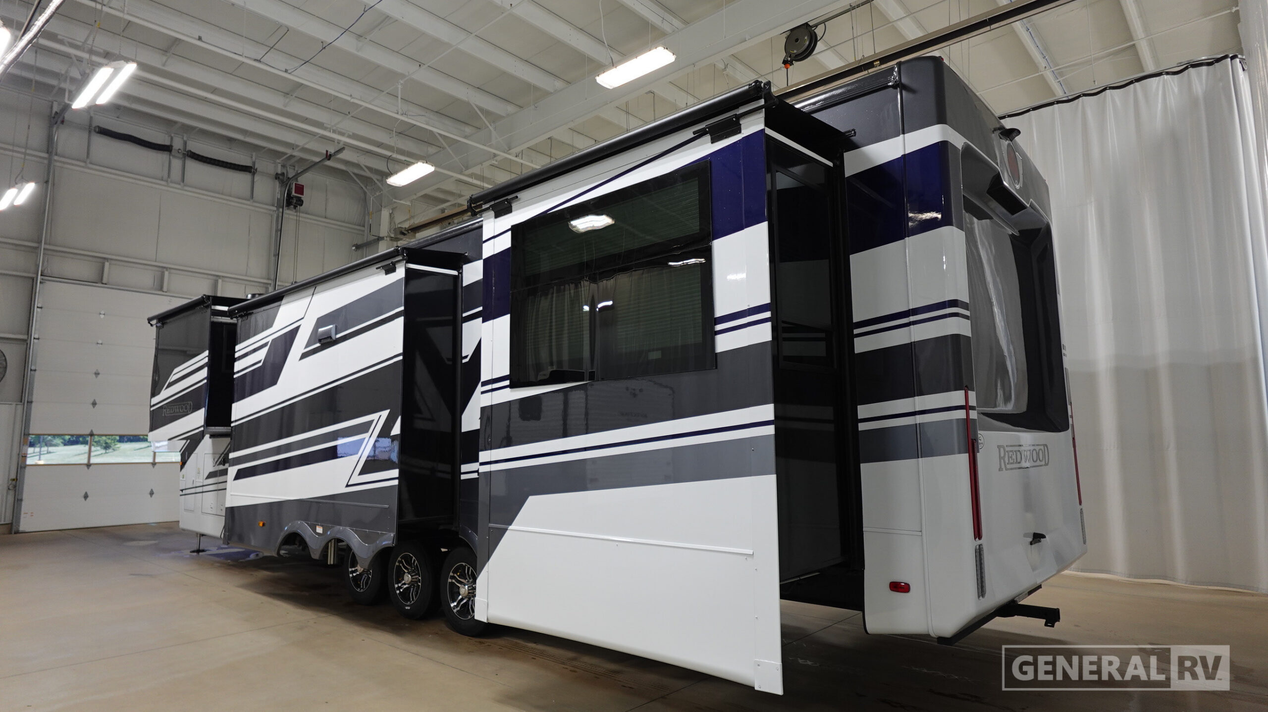 2027 Crossroads Rv REDWOOD 415RD in winter garden FL