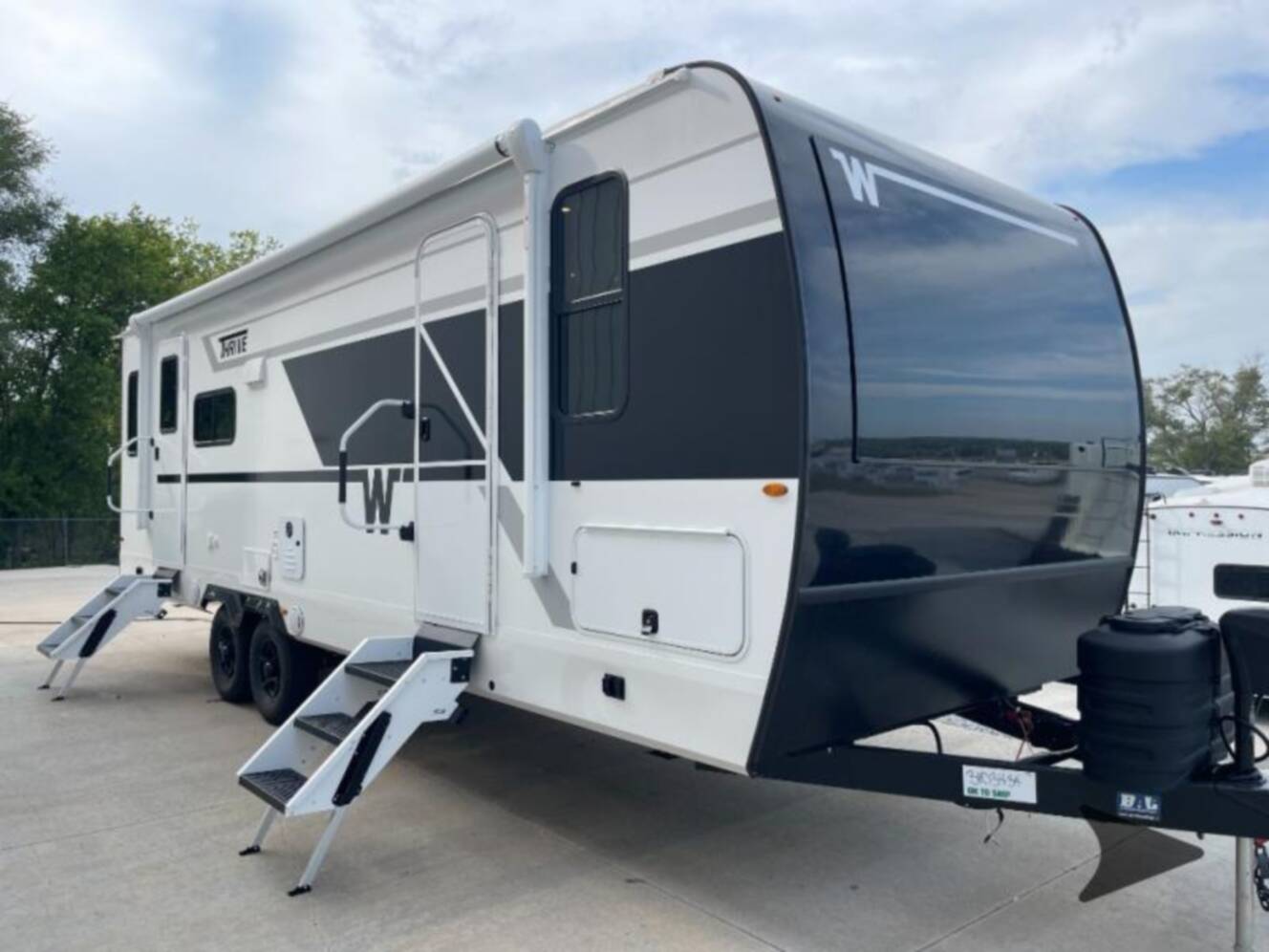 A photo of this 2026 Winnebago Thrive 25RLS