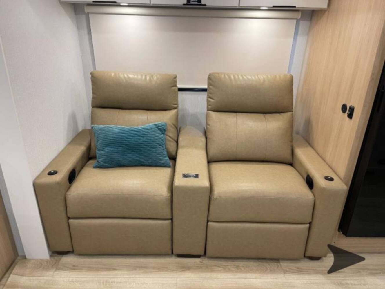 A photo of this 2026 Winnebago Thrive 25RLS