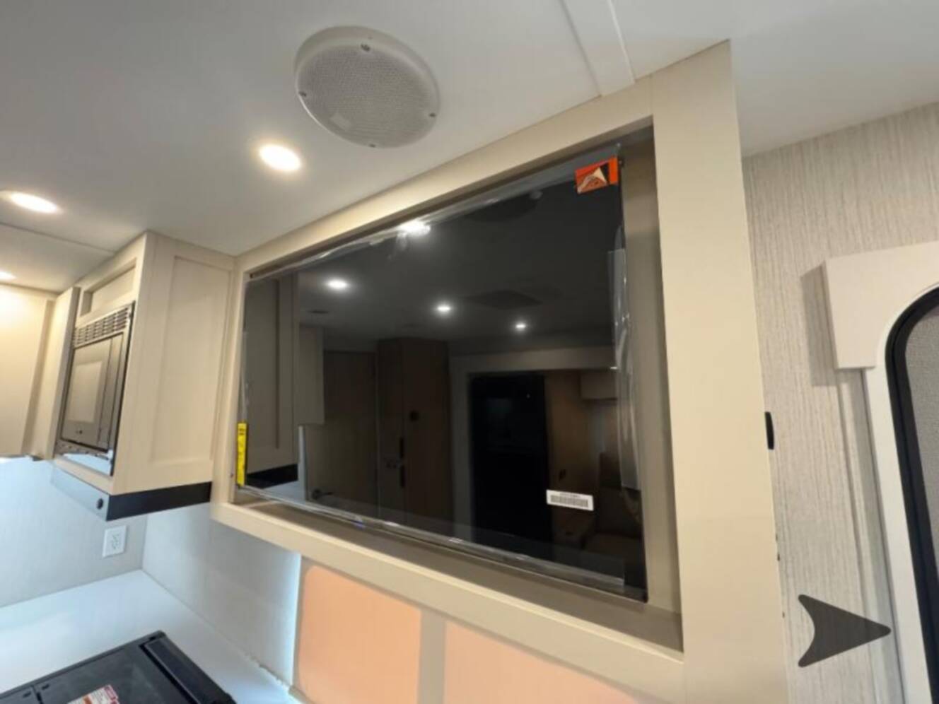 A photo of this 2026 Winnebago Thrive 25RLS