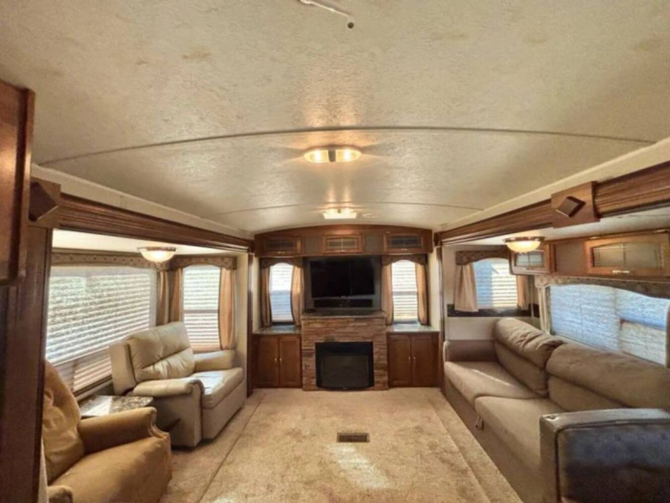A photo of this 2015 Keystone Rv Springdale 311RE