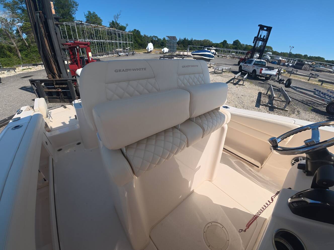 A photo of this 2025 Grady-White Fisherman 236