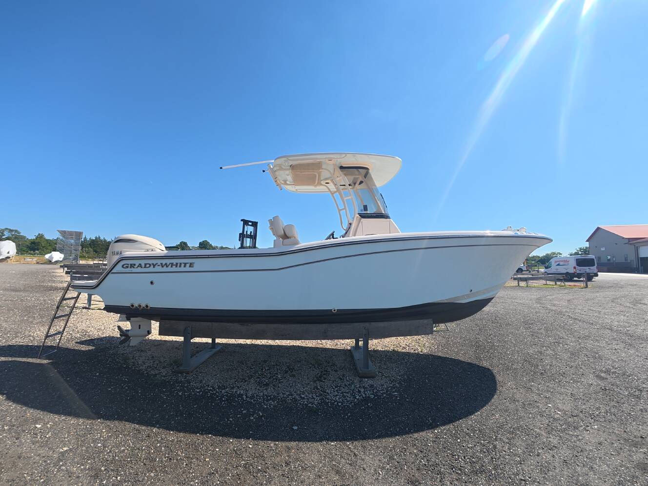 A photo of this 2025 Grady-White Fisherman 236