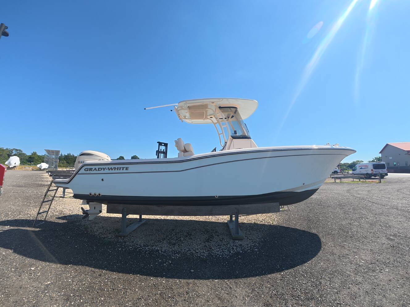A photo of this 2025 Grady-White Fisherman 236
