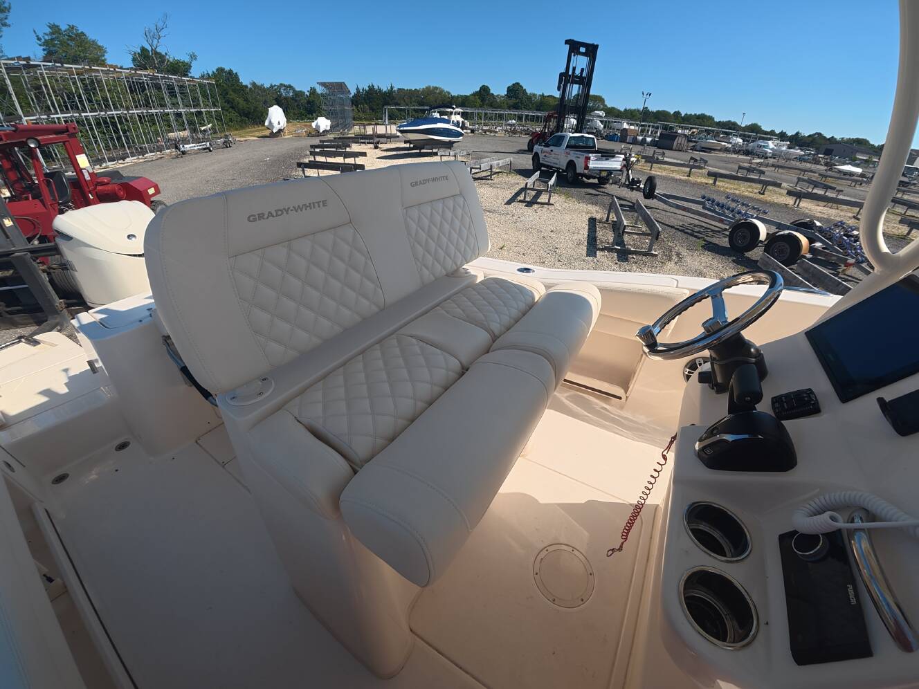 A photo of this 2025 Grady-White Fisherman 236