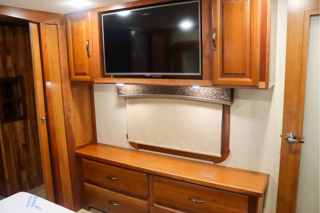 A photo of this 2016 Redwood Rv Redwood RW31SL