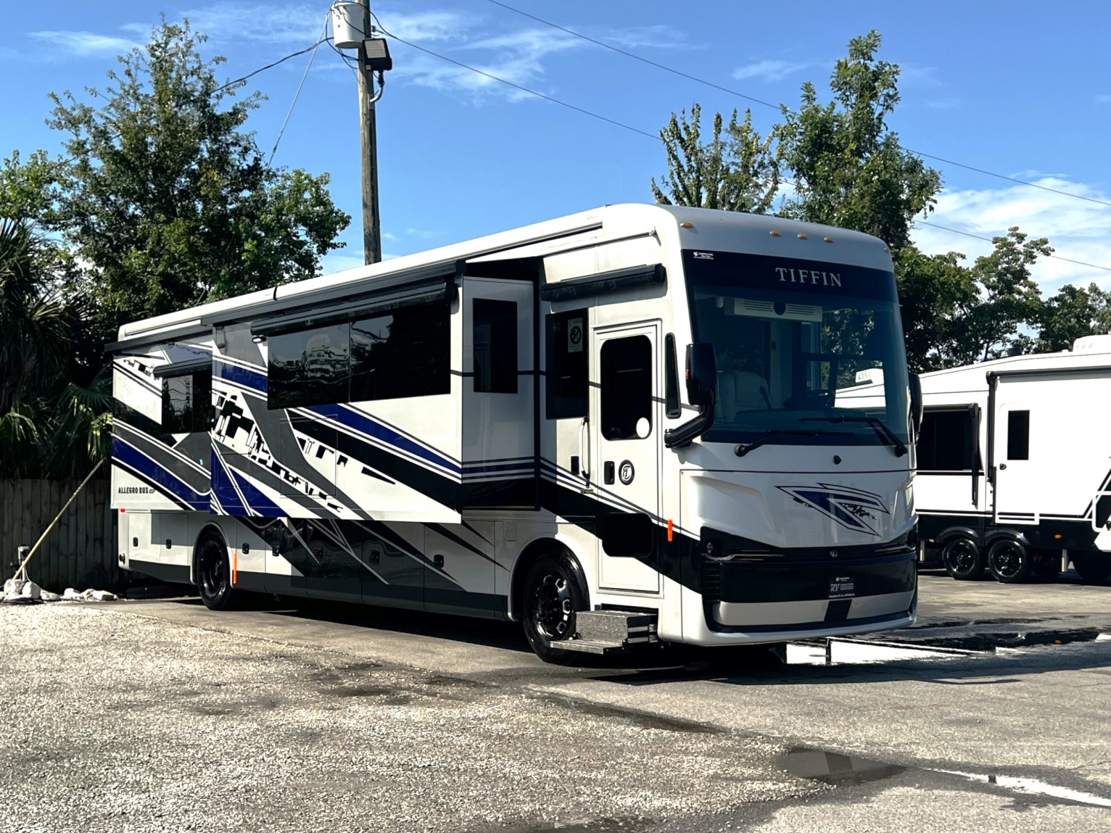 2027 Tiffin Motorhomes Allegro Bus 40 IP in panama city FL
