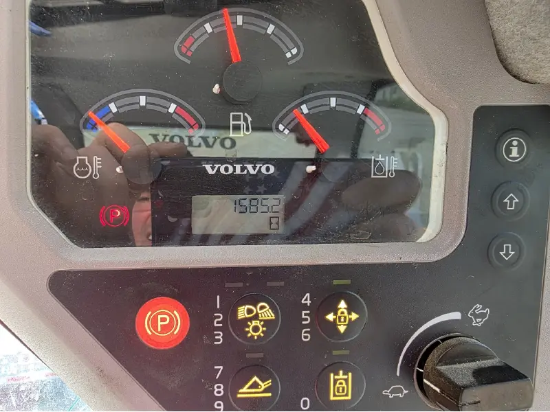 2017 Volvo MCT125C