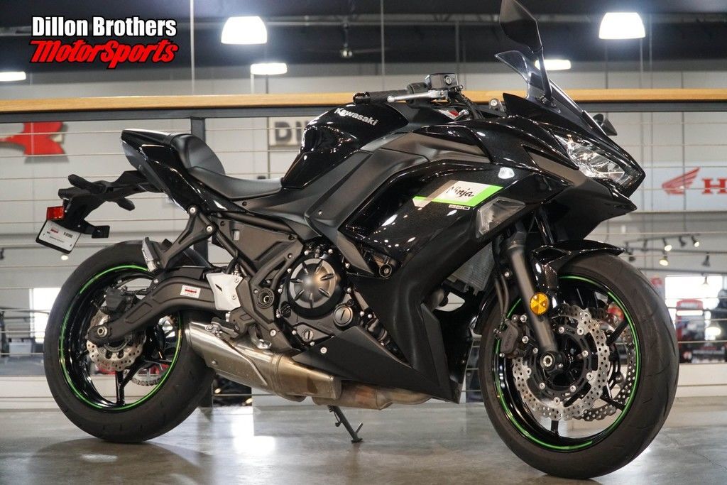 2025 Kawasaki Ninja® 650 BASE in Omaha, NE