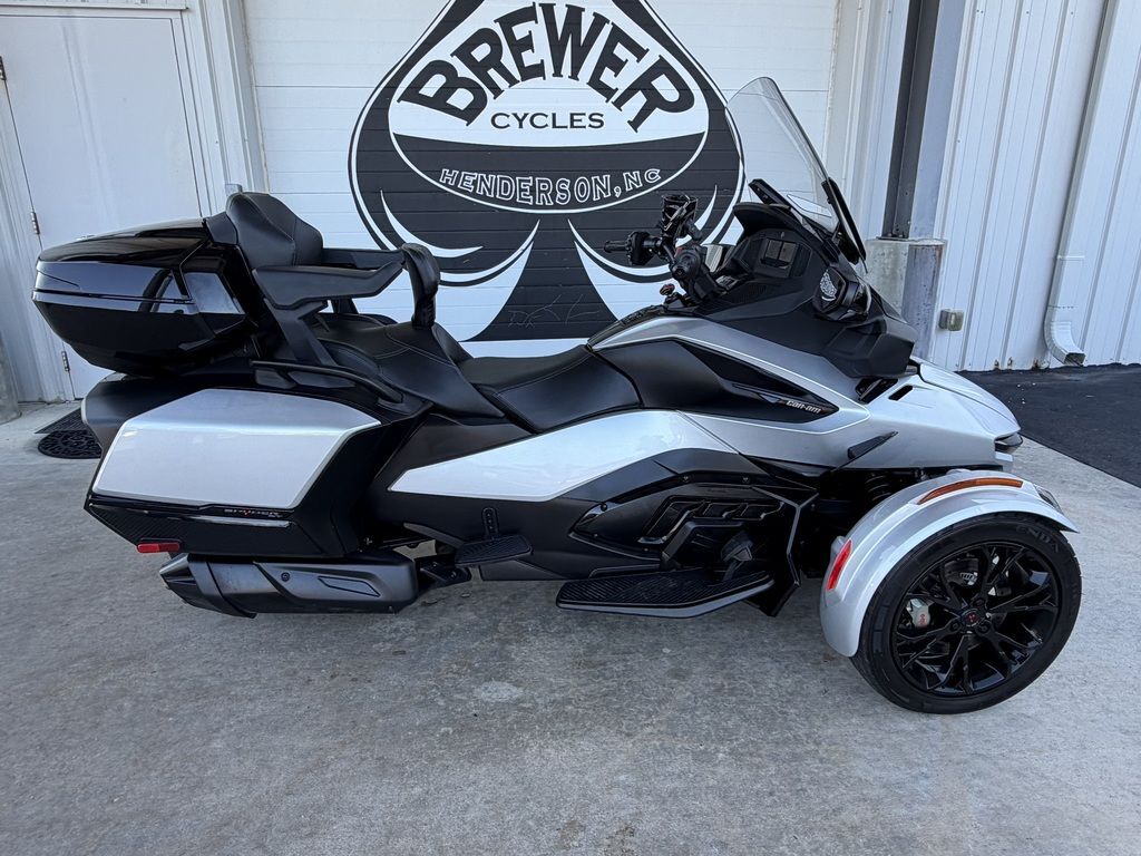 2022 Can-Am Spyder RT Rotax 1330 ACE RT ROTAX 1330 ACE in Henderson, NC