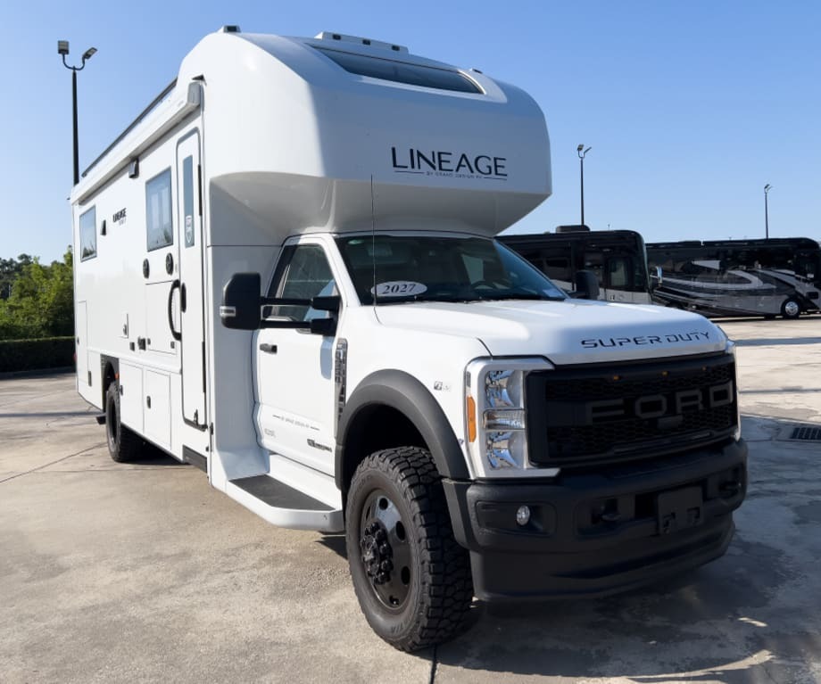 2027 Grand Design LINEAGE SERIES F 29AN5 in sanford FL