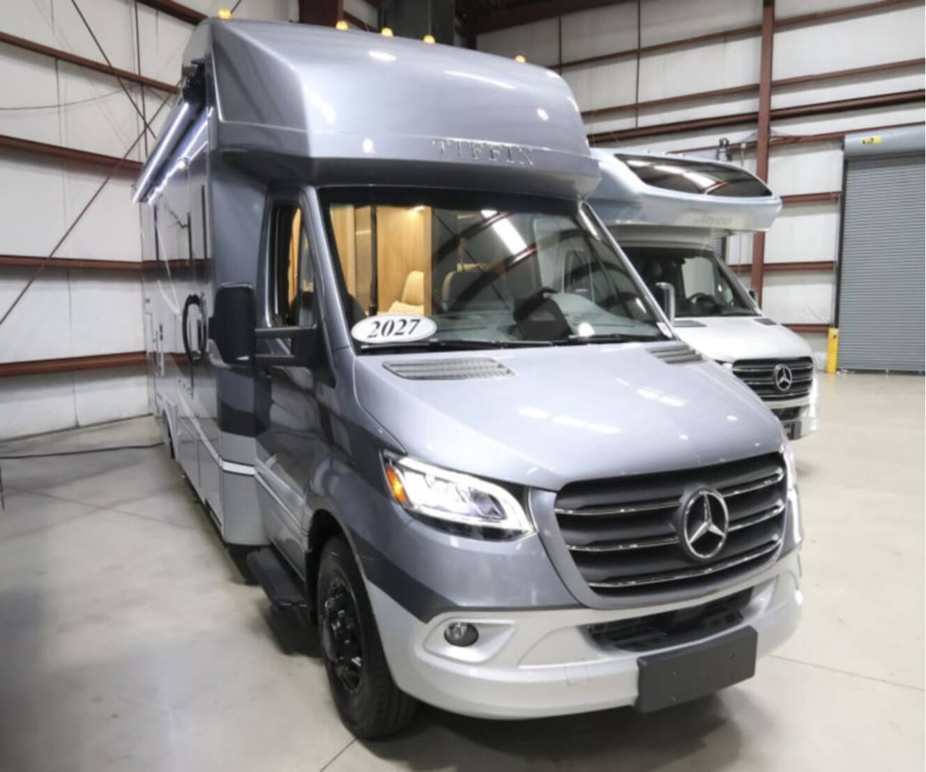 A photo of this 2027 Tiffin WAYFARER 25XLW