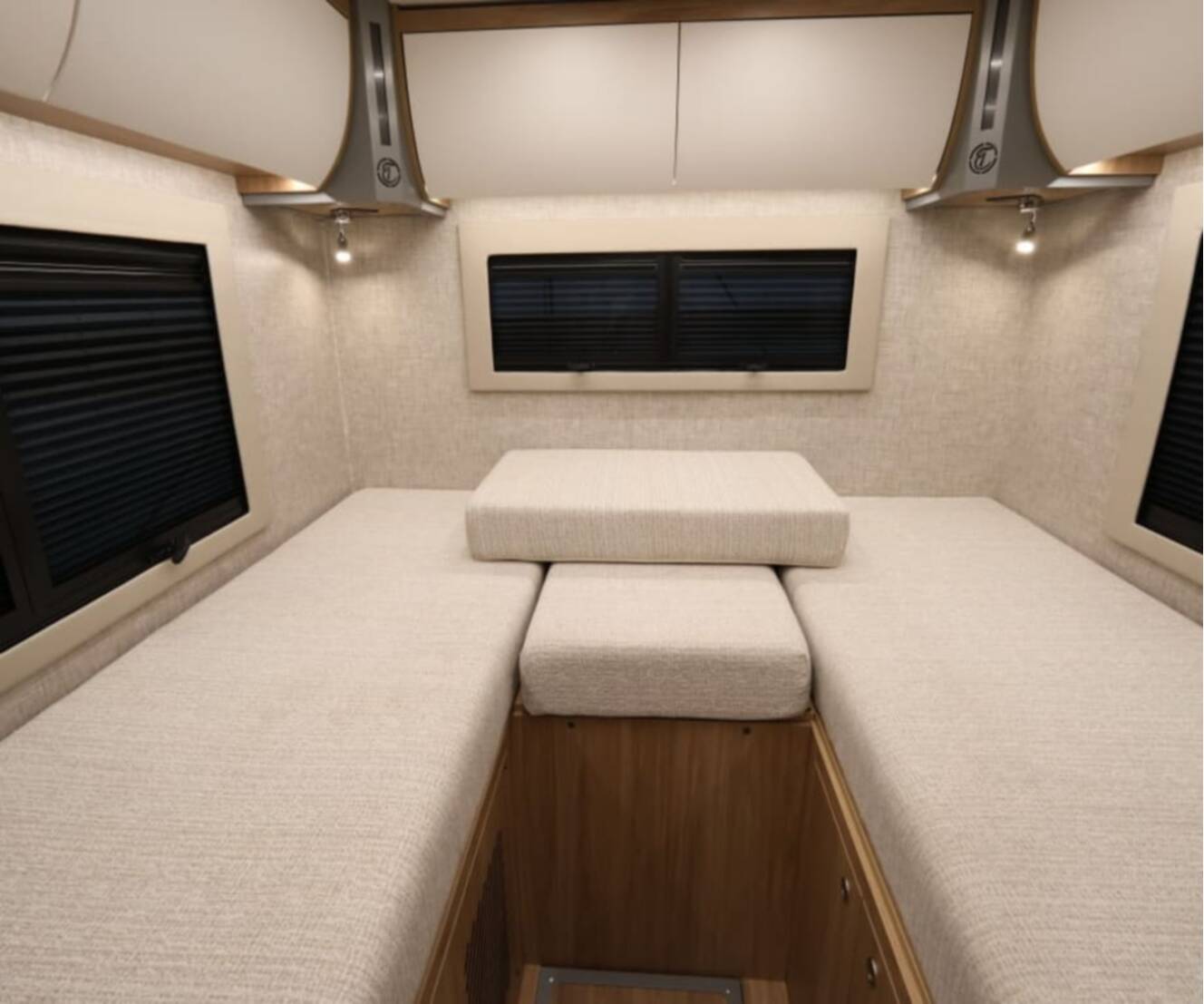 A photo of this 2027 Tiffin WAYFARER 25XLW