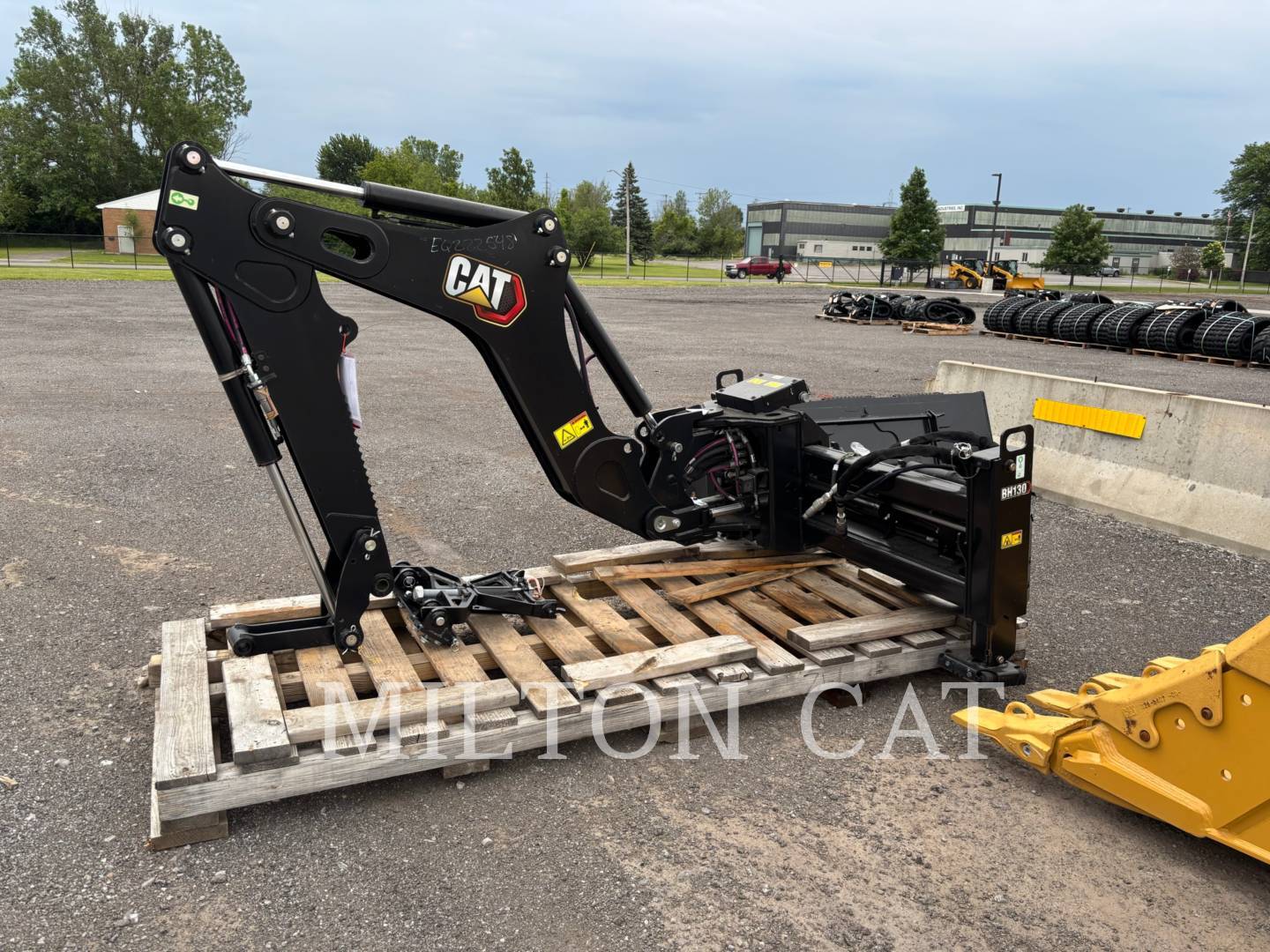 2023 CAT SSL BH130 BACKHOE- PRICE REDUCED in Tonawanda, NY