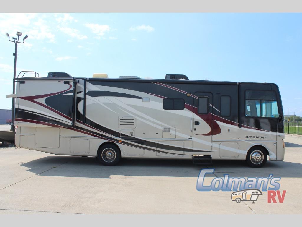 2011 Thor Motor Coach Windsport 32V in springfield IL