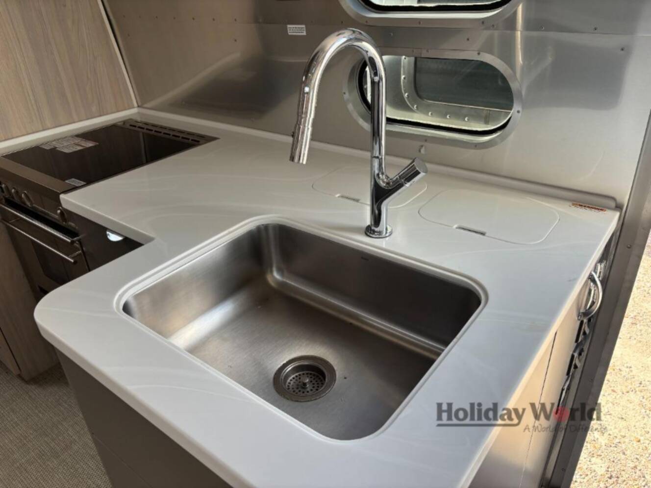 A photo of this 2019 Airstream Globetrotter 27FB