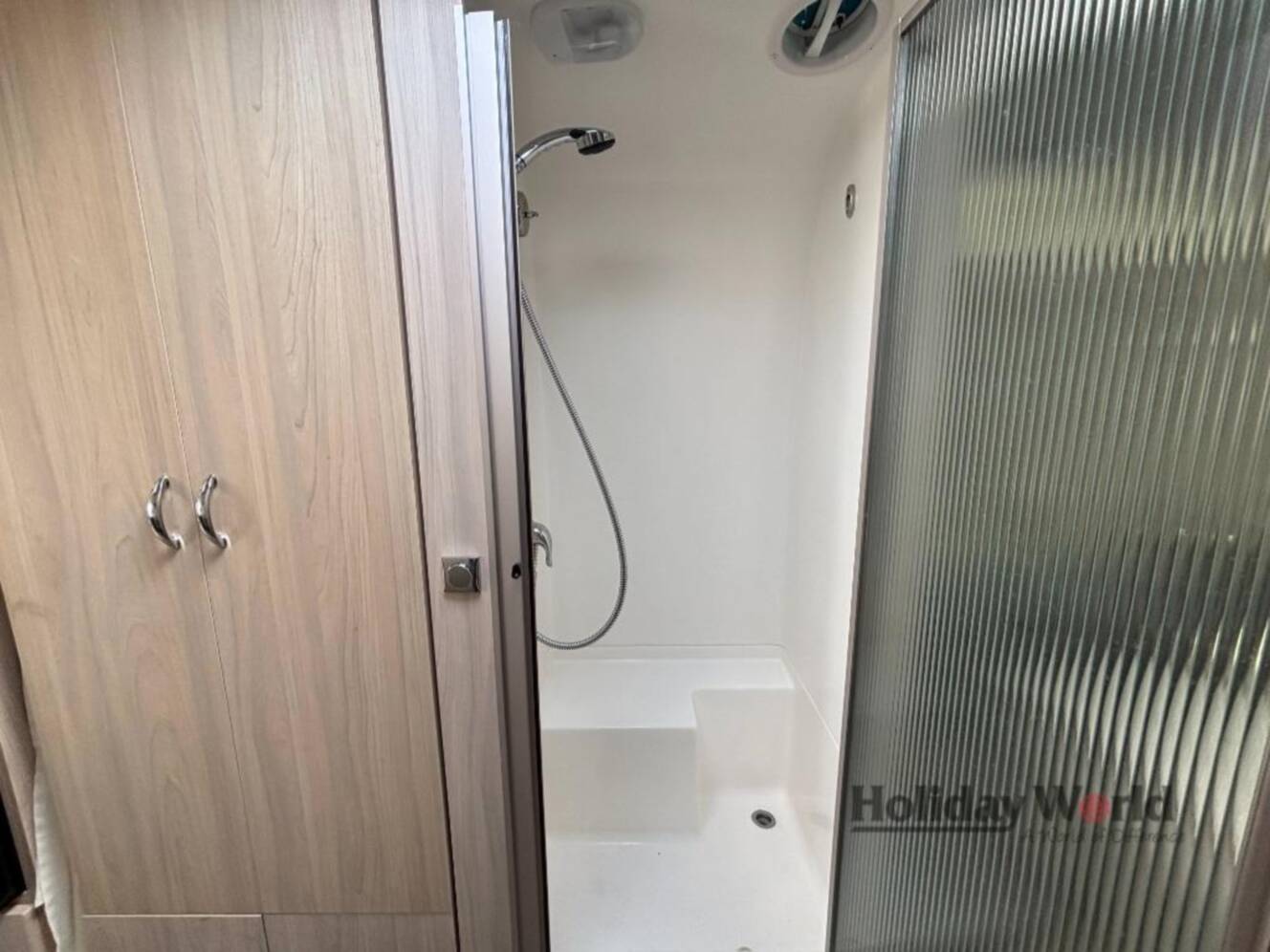 A photo of this 2019 Airstream Globetrotter 27FB