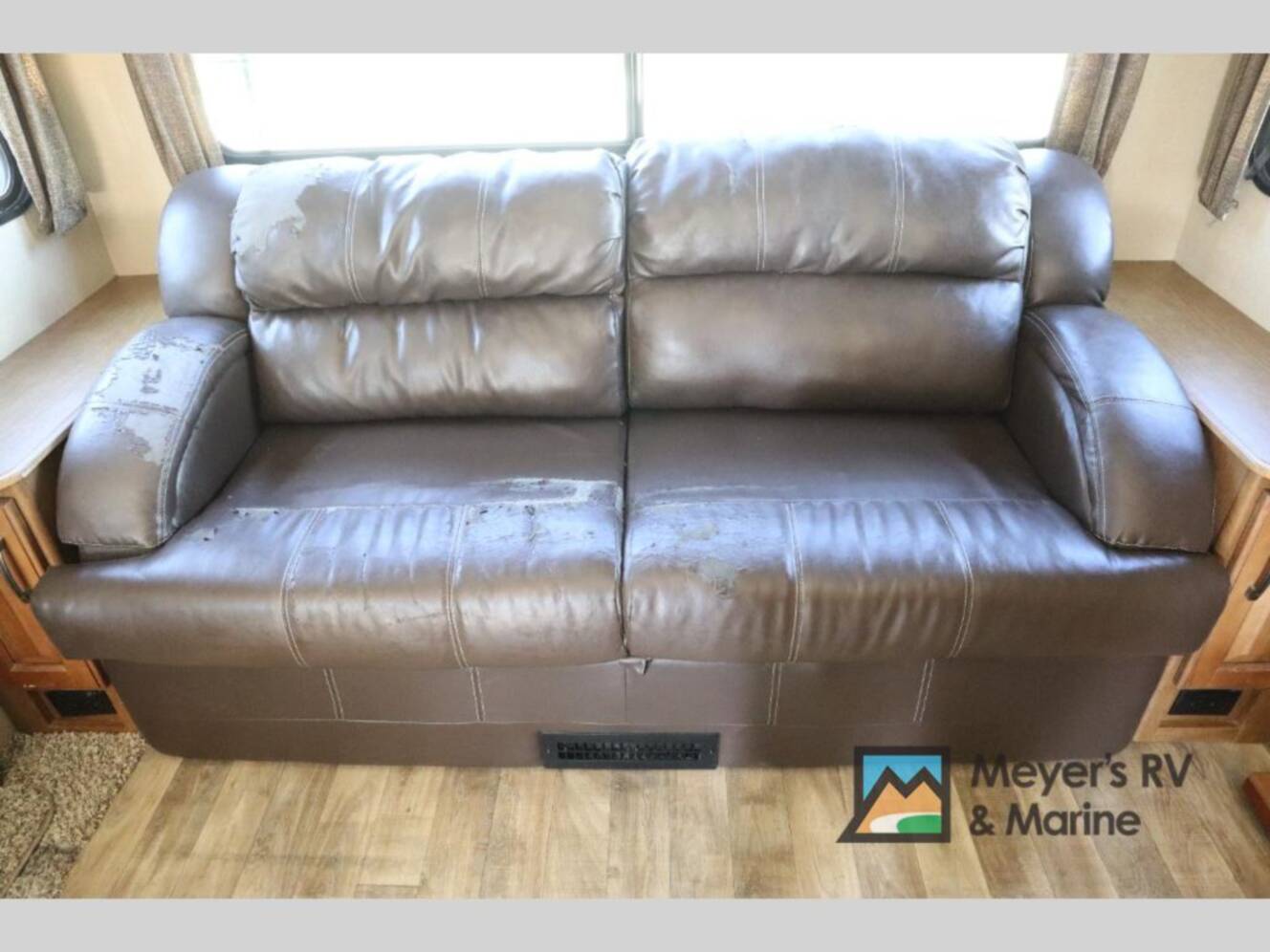 A photo of this 2014 Grand Design Reflection 303RLS