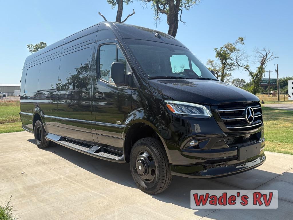 2027 Midwest Automotive Designs Luxe Cruiser D6 170 D6 in goldsby OK