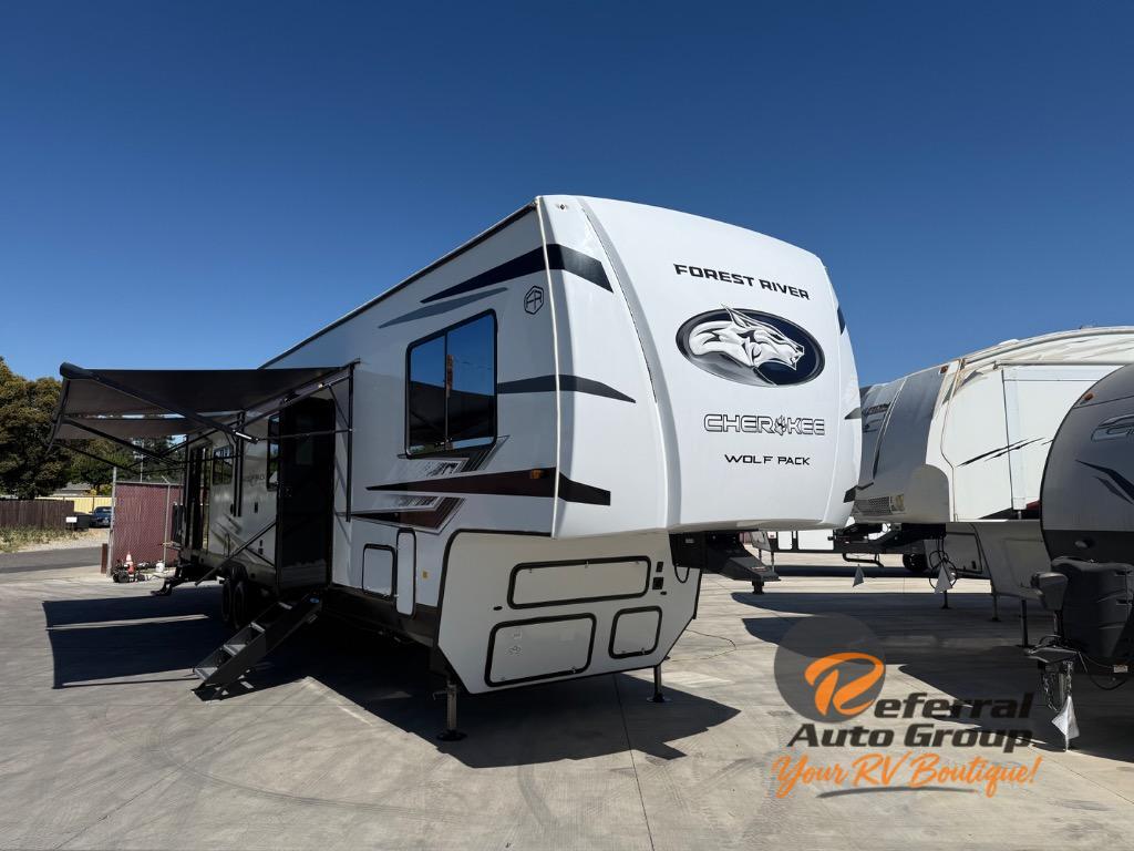 2025 Forest River Rv Cherokee Wolf Pack 350PACK15 in escalon CA