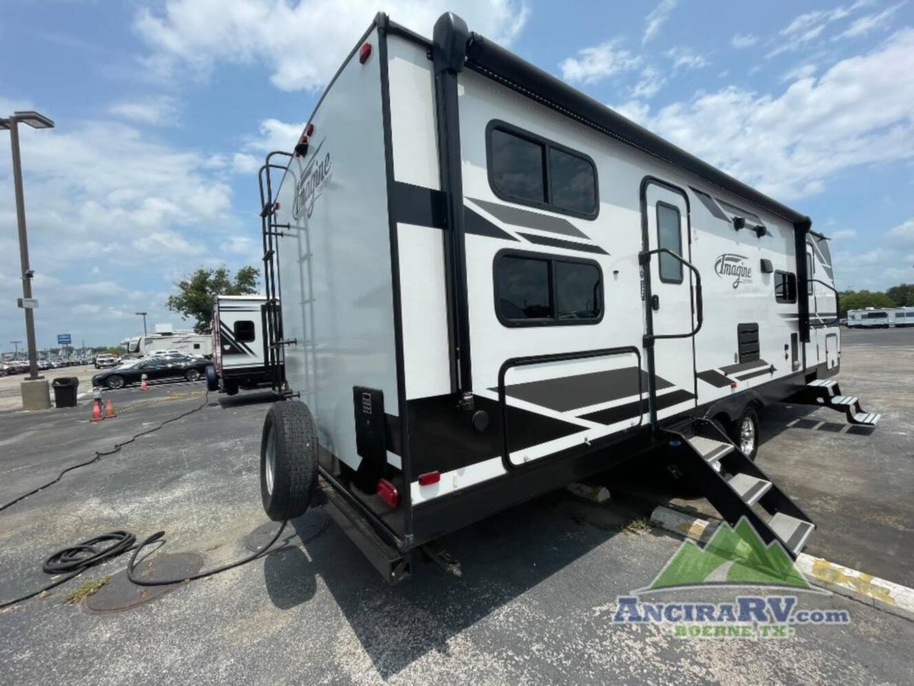 A photo of this 2021 Grand Design Imagine 2800BH