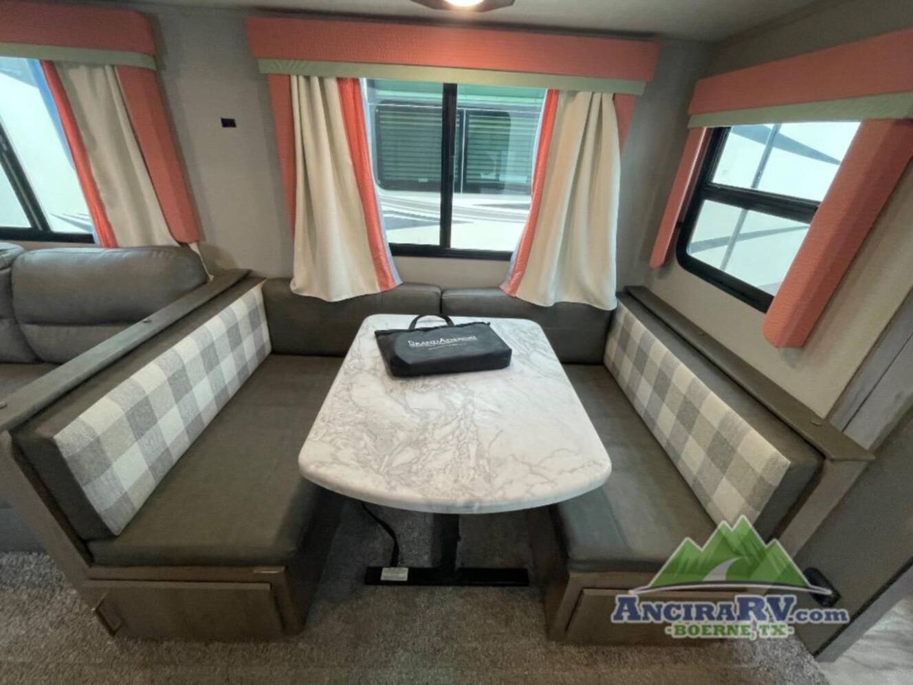 A photo of this 2021 Grand Design Imagine 2800BH