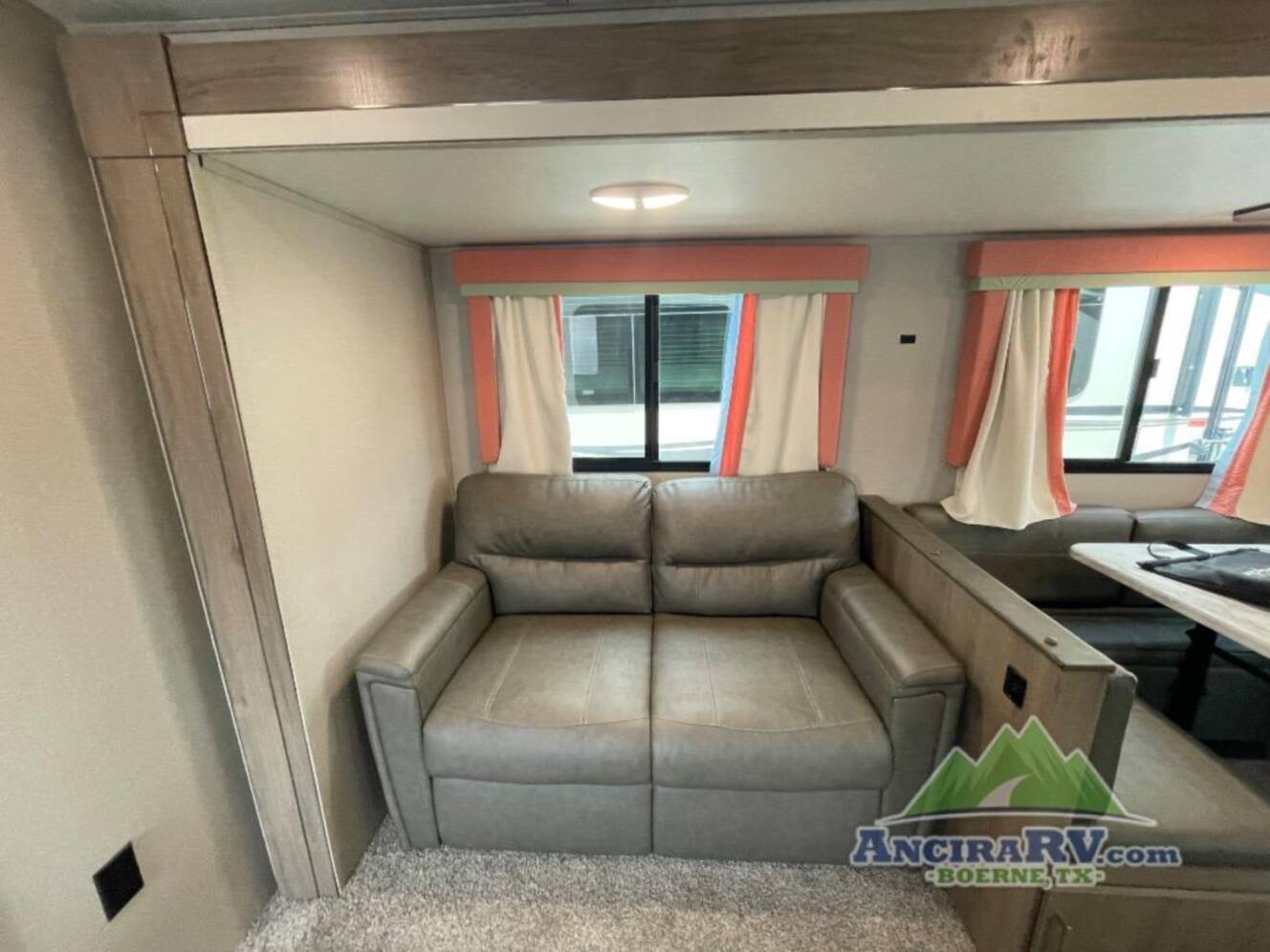 A photo of this 2021 Grand Design Imagine 2800BH