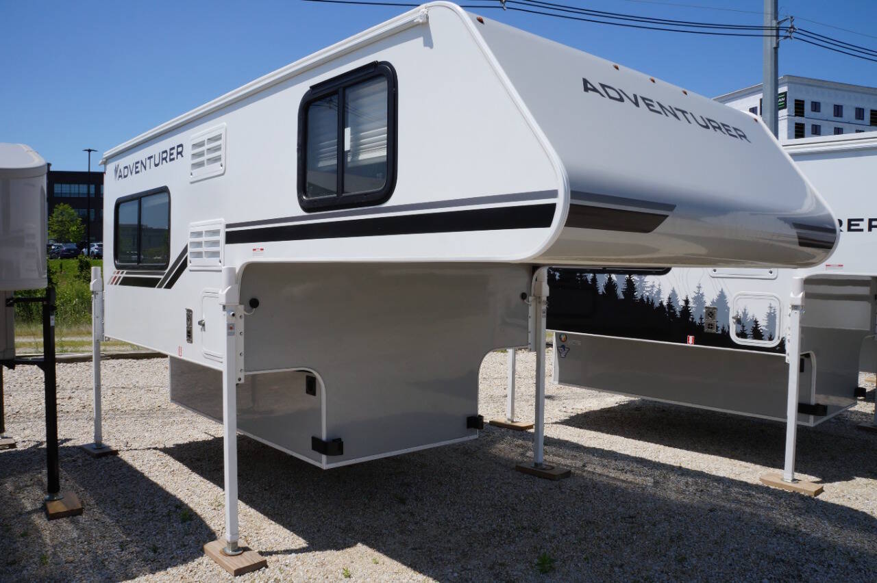2025 Adventurer 80RB RV