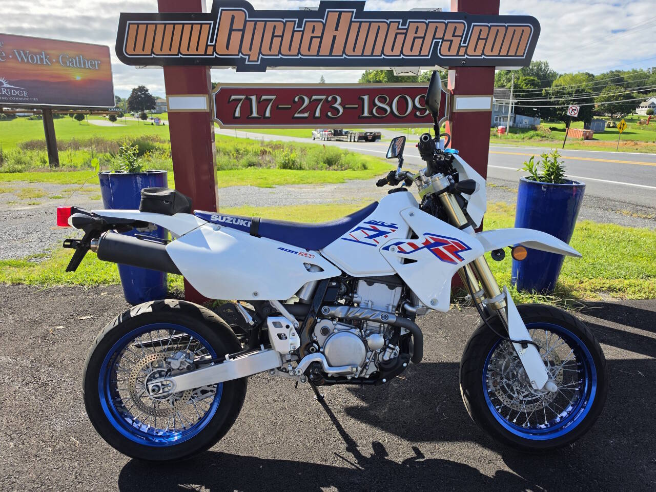 2023 Suzuki DR-Z400SM 400SM in Lebanon, PA