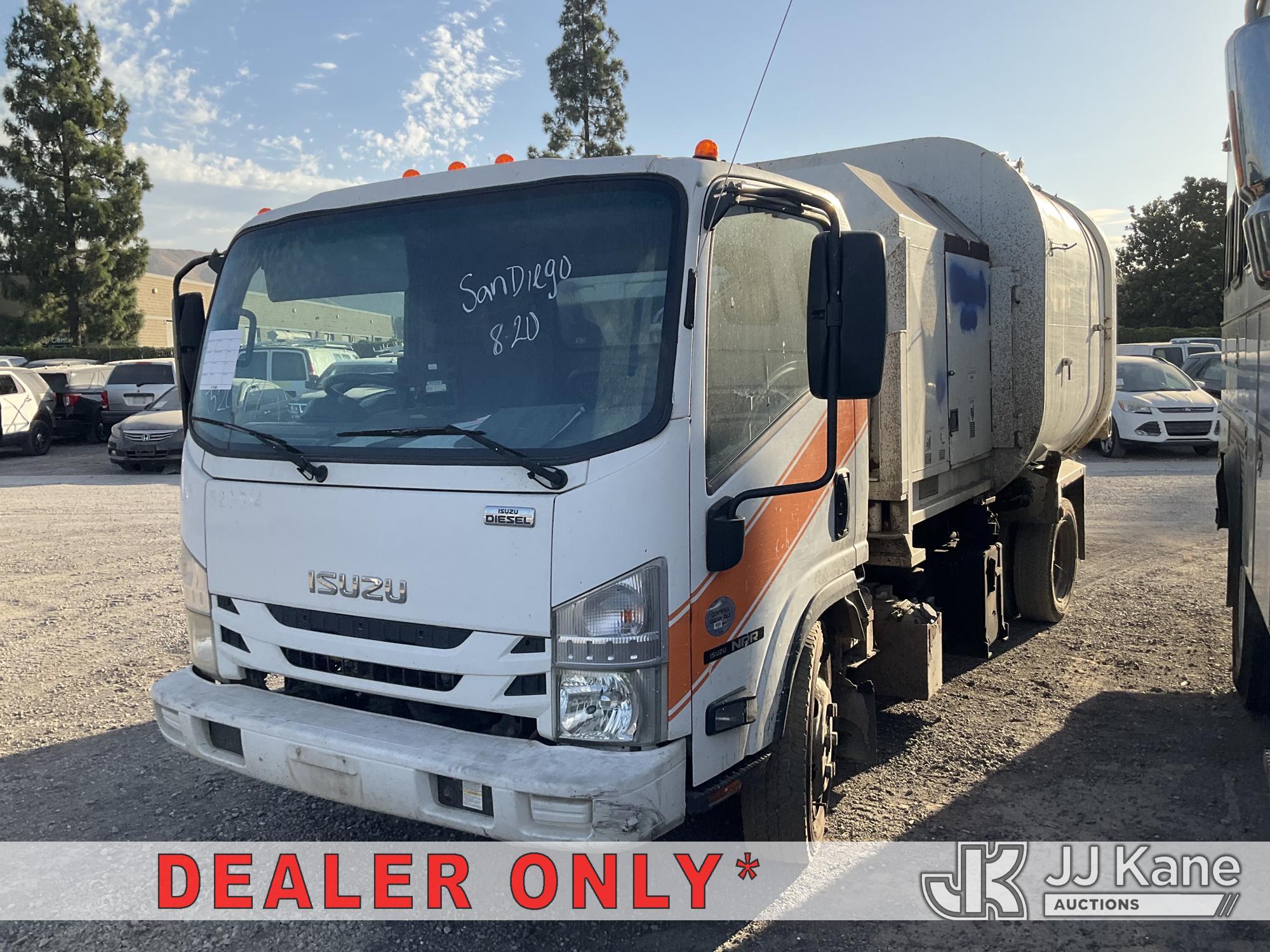 2017 ISUZU NRR in Jurupa Valley, CA