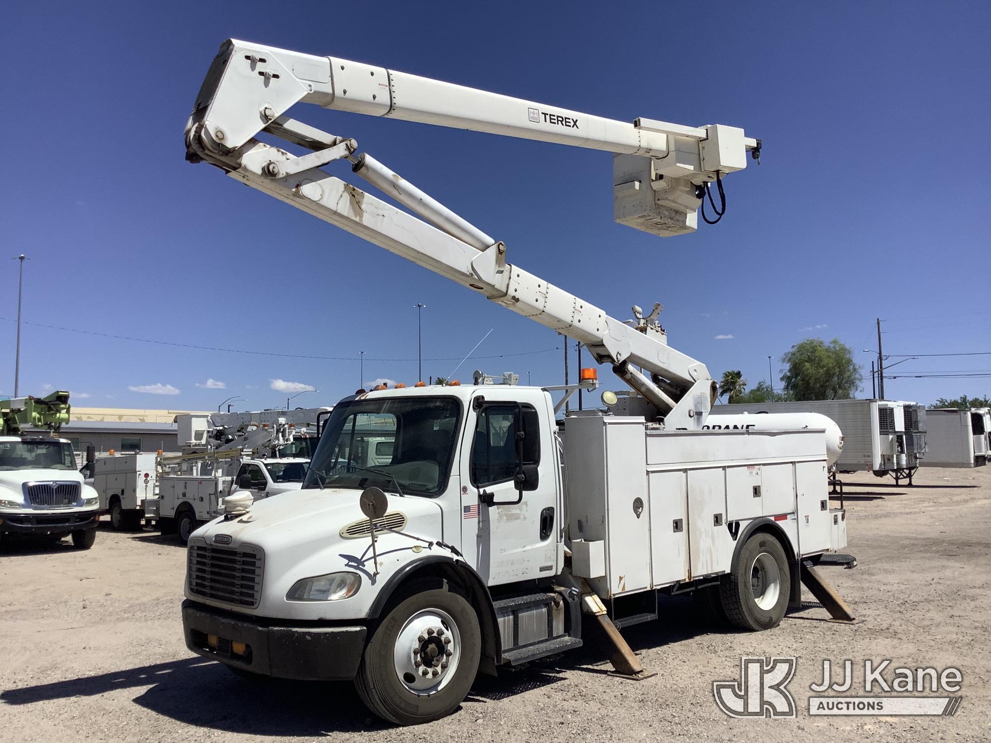2011 FREIGHTLINER BUSINESS CLASS M2 106 in Tucson, AZ