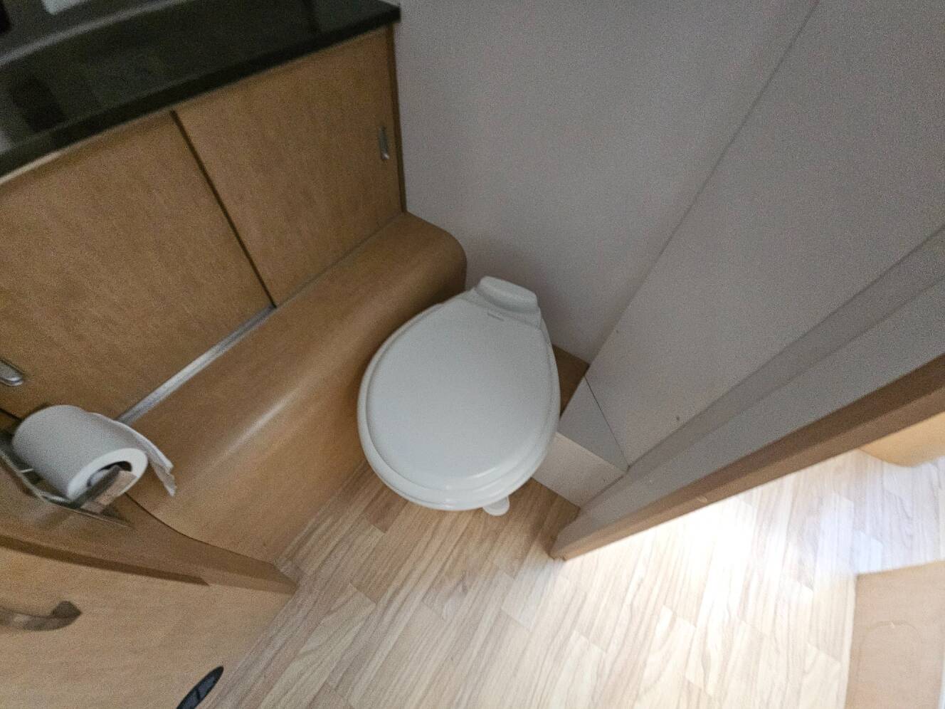 A photo of this 2016 Airstream Flying Cloud 28