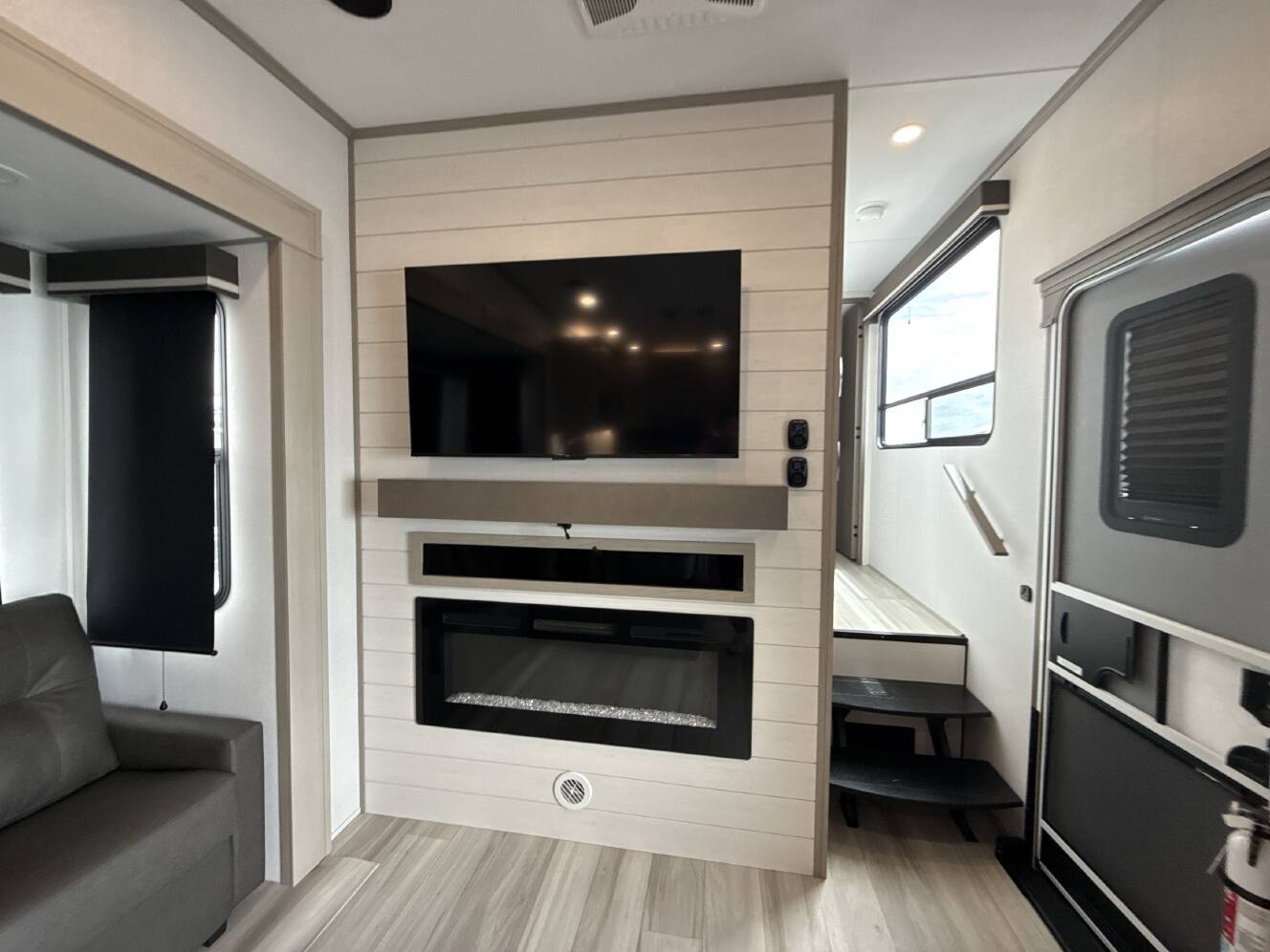 A photo of this 2025 Grand Design INFLUENCE 3203GK
