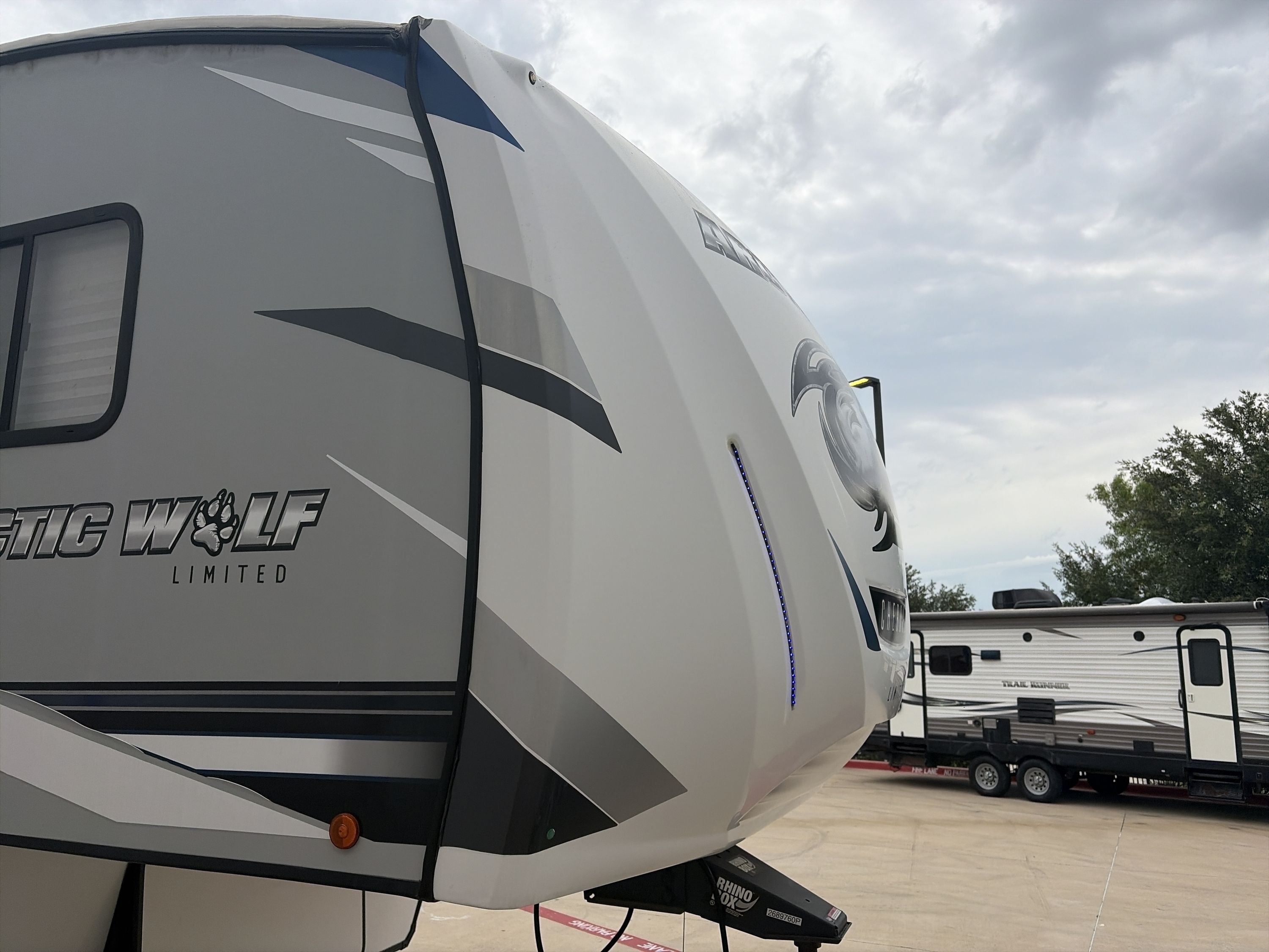 2022 Forest River ARCTIC WOLF 287BH in fort worth TX