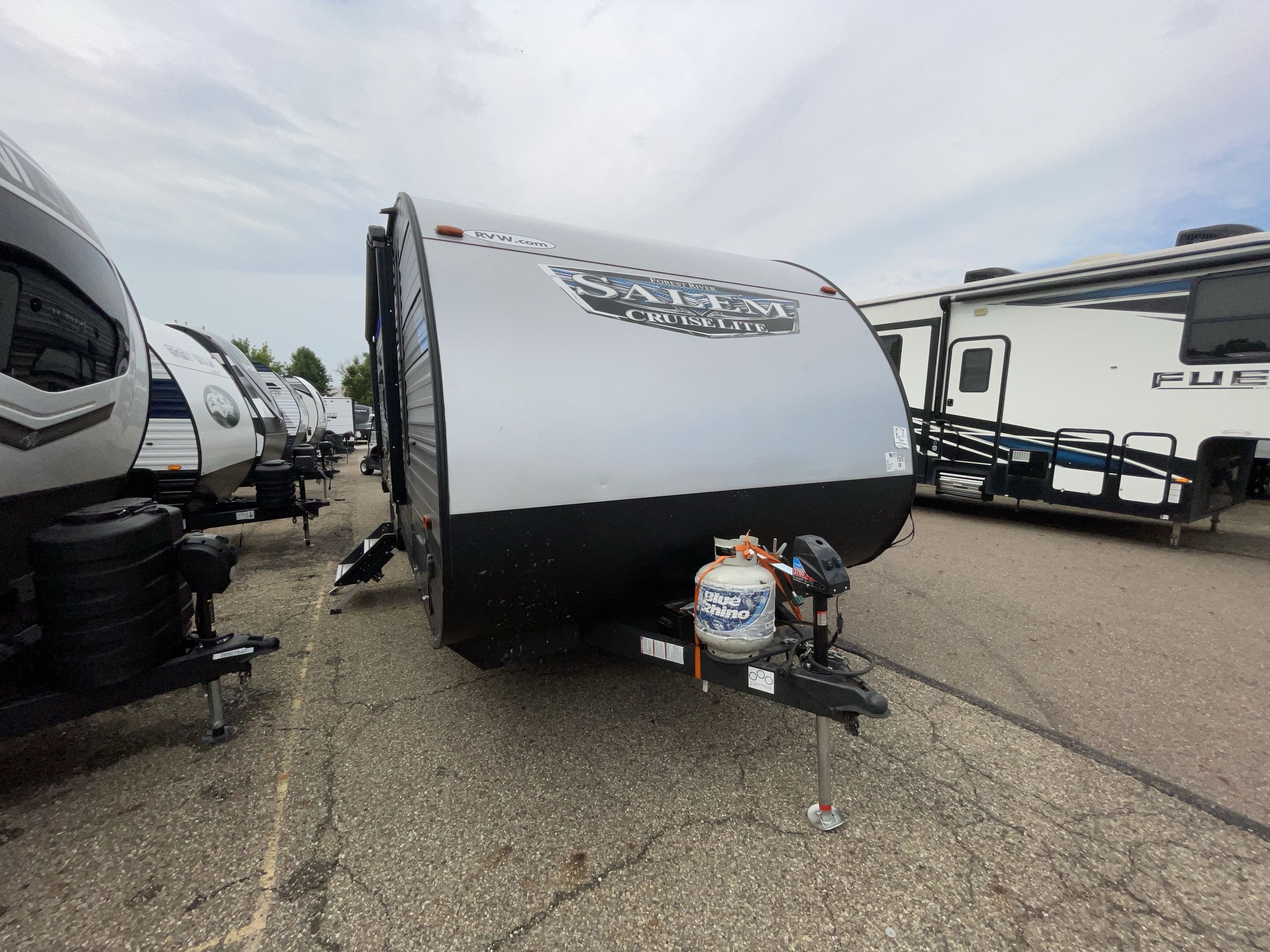 2020 Forest River SALEM CRUISE LITE 263BHXL in akron OH