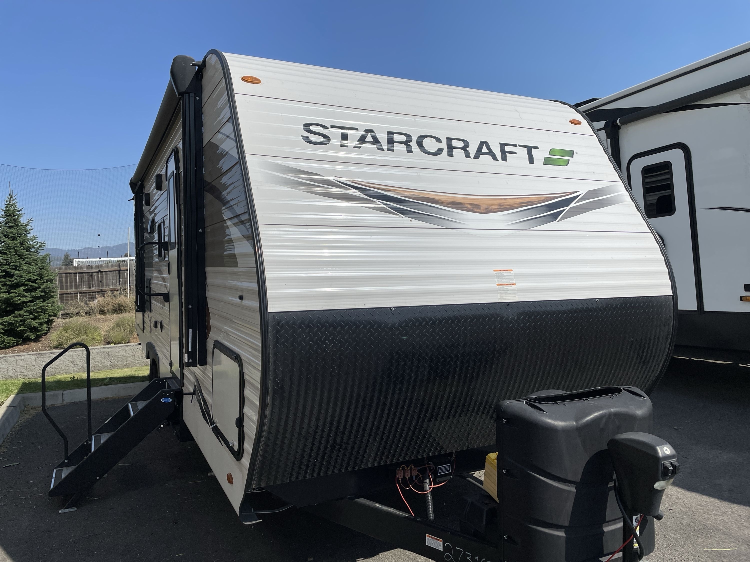 2022 Starcraft AUTUMN RIDGE 26BHS RV
