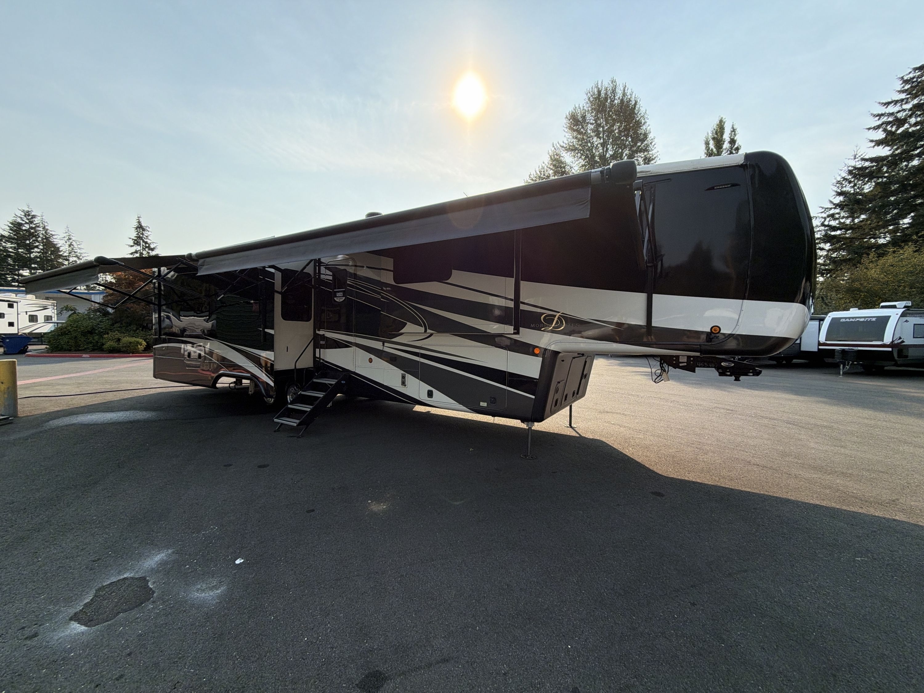 2021 DRV LUXURY SUITES MOBILE SUITES 41RKDB in silverdale WA