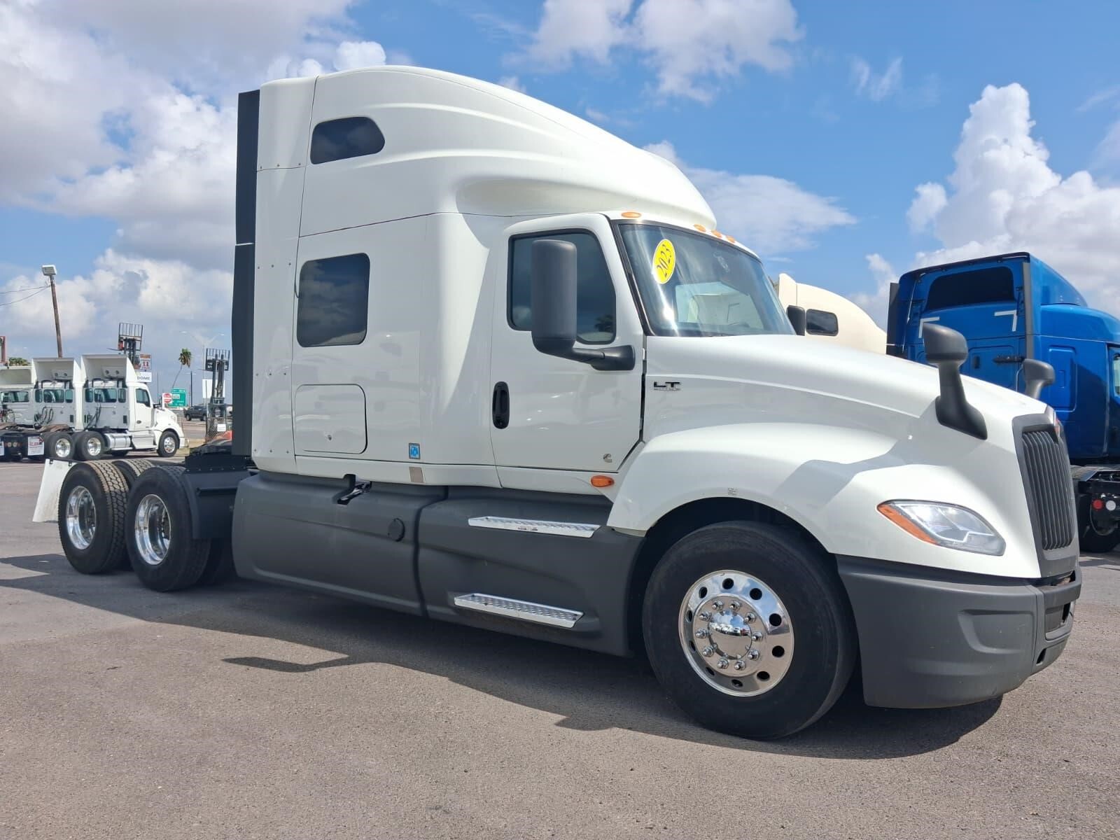 2023 INTERNATIONAL LT in Mission, TX